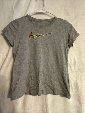 Nike girls  Gray Floral Swoosh Crewneck Tee